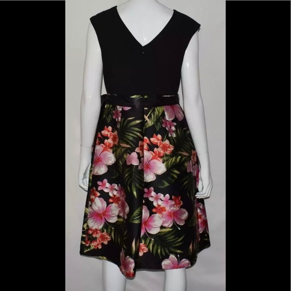 Women’s Formal Short Dress Sizes 14 16 Floral Fit & Flare Tie Waist Sangria Gown - Picture 2 of 8